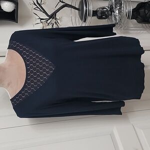Club Monaco Size M Navy Blue Long Sleeve Tee With Lace V-Neck